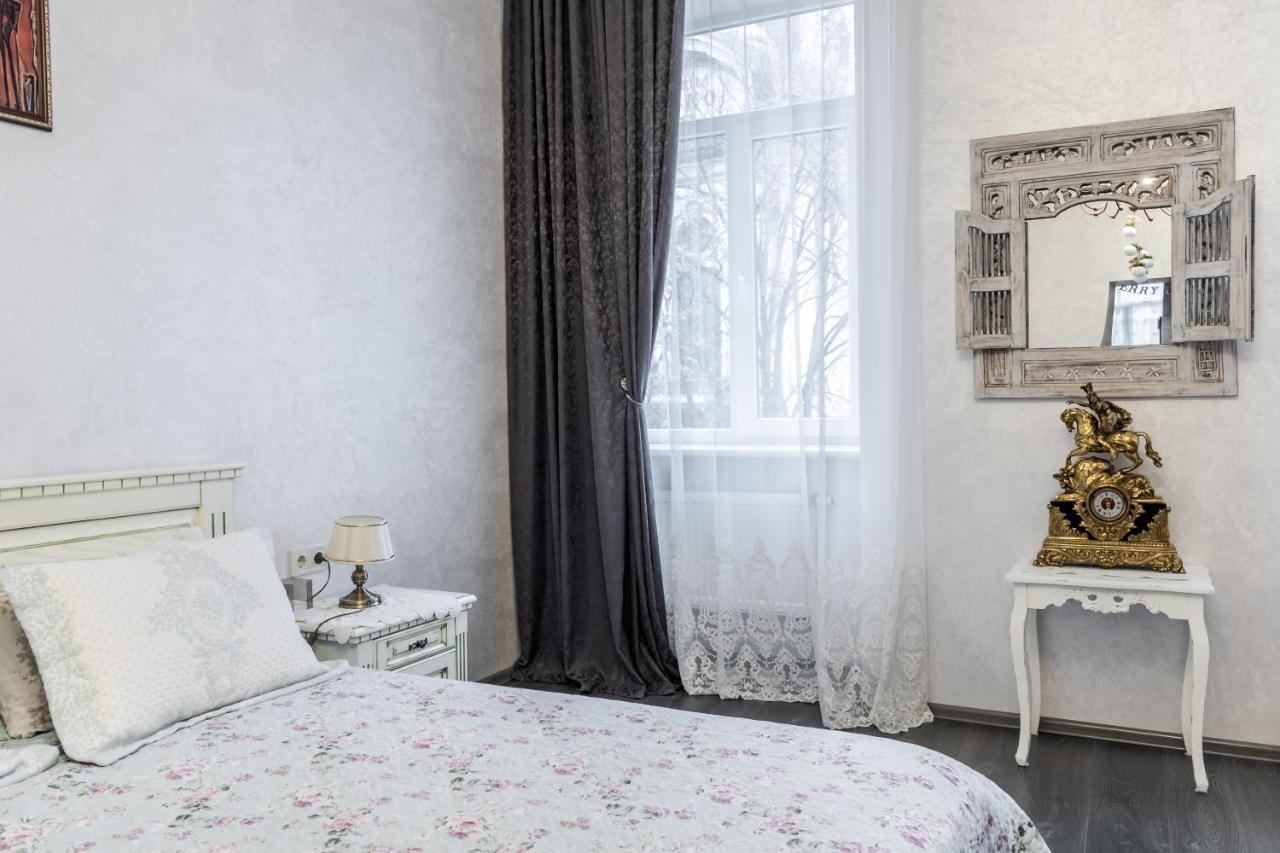 Dominicana L Apartments L Lviv Historical City Center Ngoại thất bức ảnh