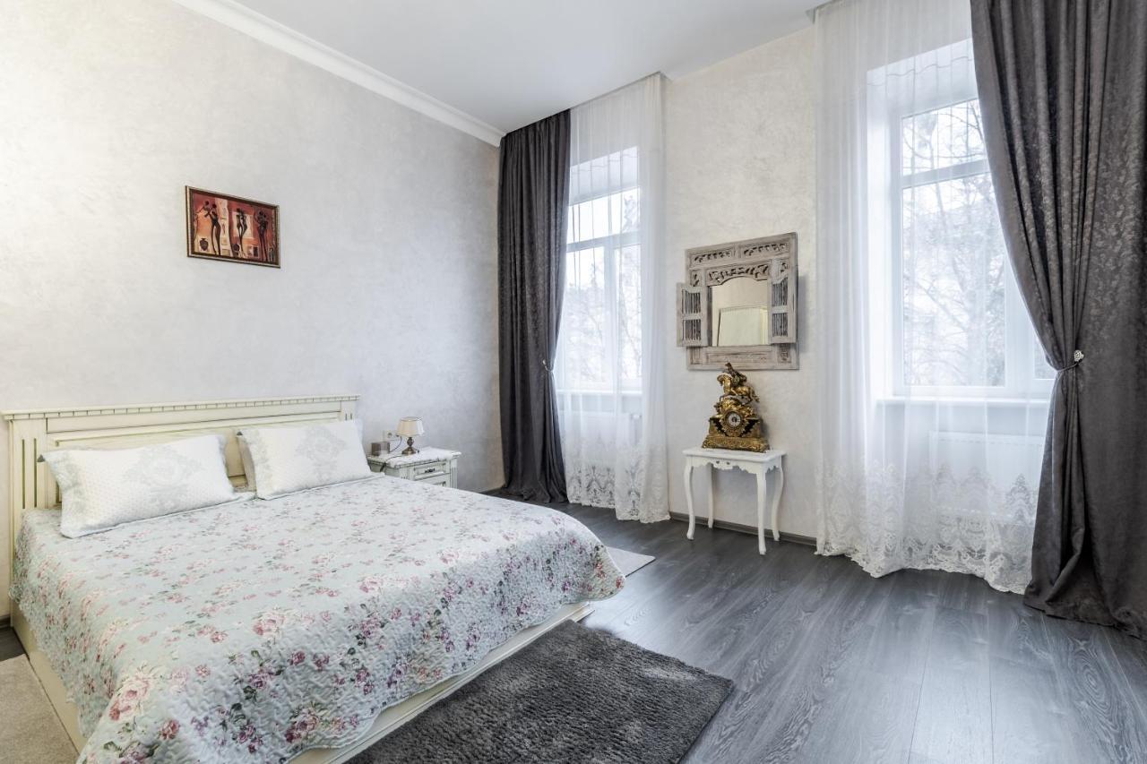 Dominicana L Apartments L Lviv Historical City Center Ngoại thất bức ảnh